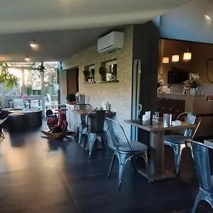 Sereno Hotel